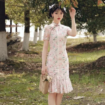 2021 Retro Slidinėti Kinijos Tradicinės Qipao Moterys Vasarą Trumpomis Rankovėmis Bridesmaid Suknelę Gėlių Spausdinti Derliaus Slim Cheongsam